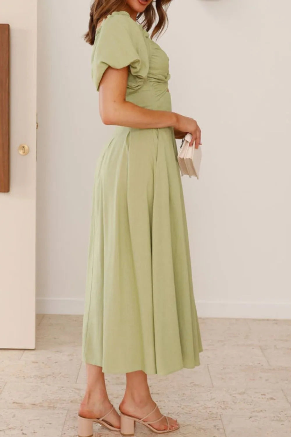 Sweetheart Neck Puff Sleeve Dress 59820e3f-4c7e-400e-81b6-49859a794567-Max-Origin