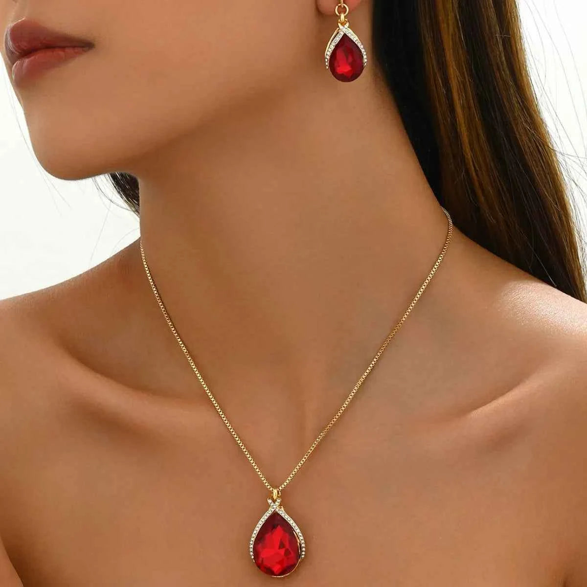 18K Gold-Plated Rhinestone Teardrop Necklace and Earrings Jewelry Set 59b6ba48-0d29-4447-845a-523f5af6a6f3-Max-Origin