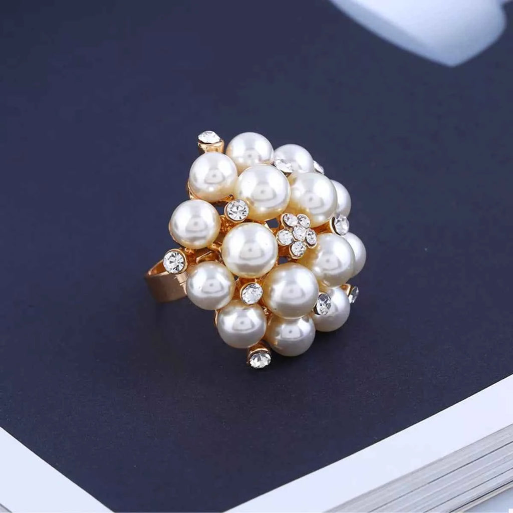 Pearl Cluster Ring 59c8aa7c-41e8-4bd0-b517-f4f24ffe5f95-Max-Origin