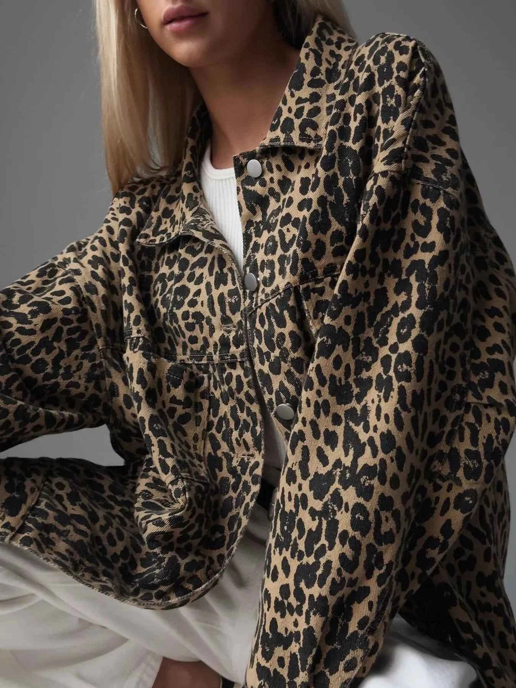 Leopard Button Up Long Sleeve Denim Jacket Leopard 59d81ff6b8604bba8d6dbe36bdb665ee-Max-Origin