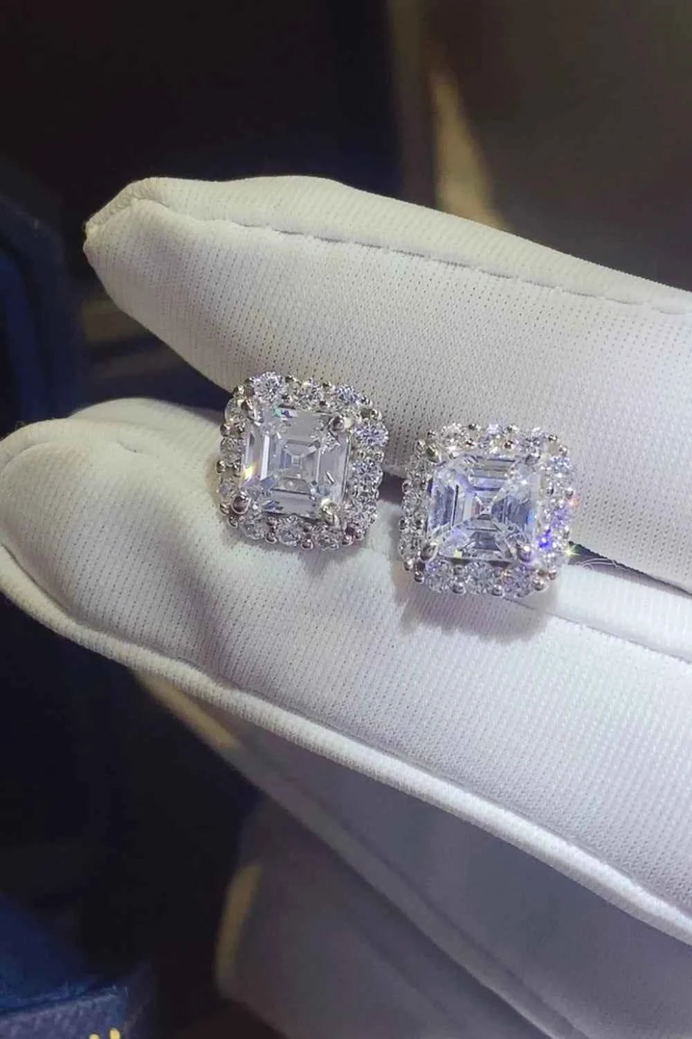 2 Carat Moissanite 925 Sterling Silver Stud Earrings 59f735d0-714b-4f61-916d-9d103c1db90e-Max
