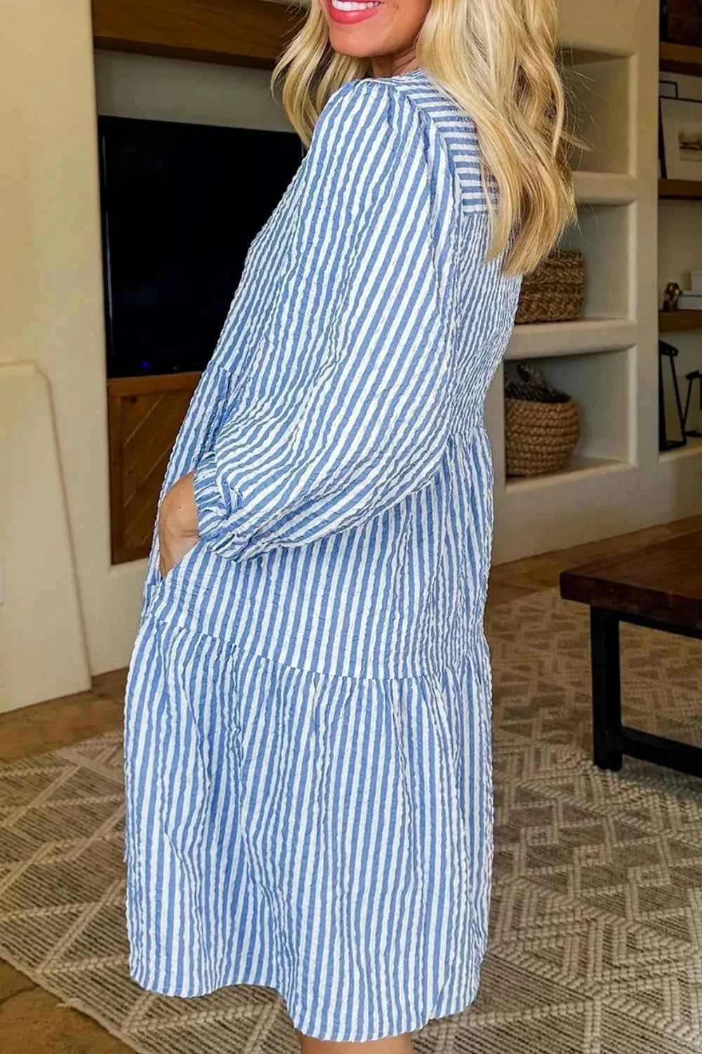 Stripe Tiered Shift Dress with Pockets 5a028110-e5e2-437d-9c58-9708b653e397-Max-Origin