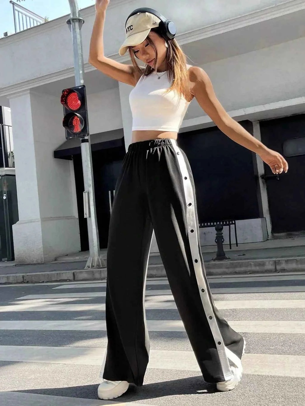 Two-Tone Side Snap Wide Leg Pants 5a239d60c47243d98a5de81036d6b86d-Max-Origin