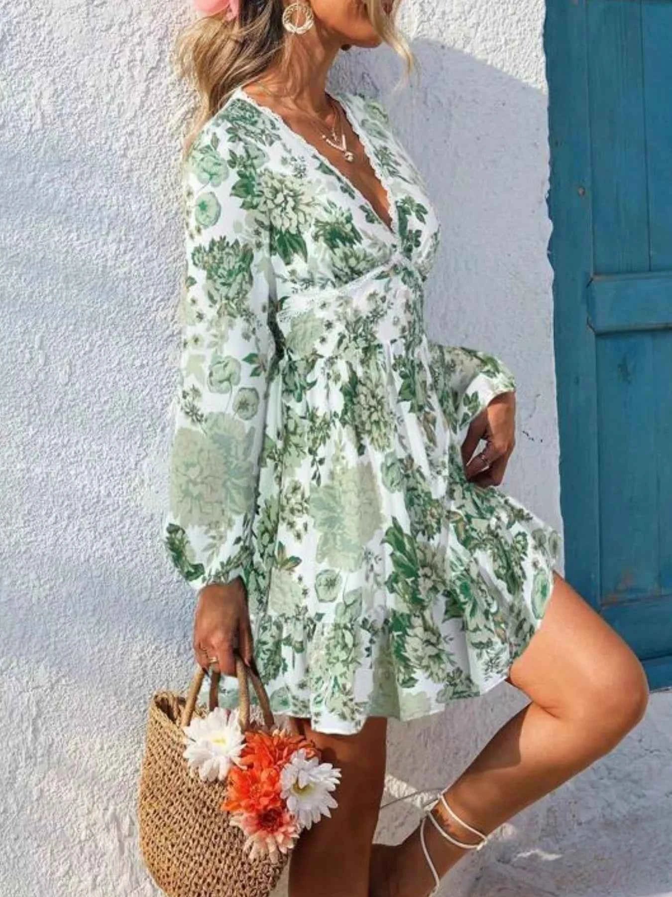 Full Size Floral V-Neck Long Sleeve Dress Plus Size 5a70c320-aef2-4f72-953a-cac3445dfe53-Max-Origin