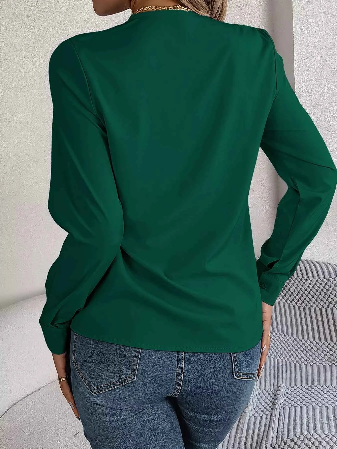 Layered V-Neck Long Sleeve Blouse 5a77a3ce-d553-4c13-8ff1-080bc606f5da-Max-Origin