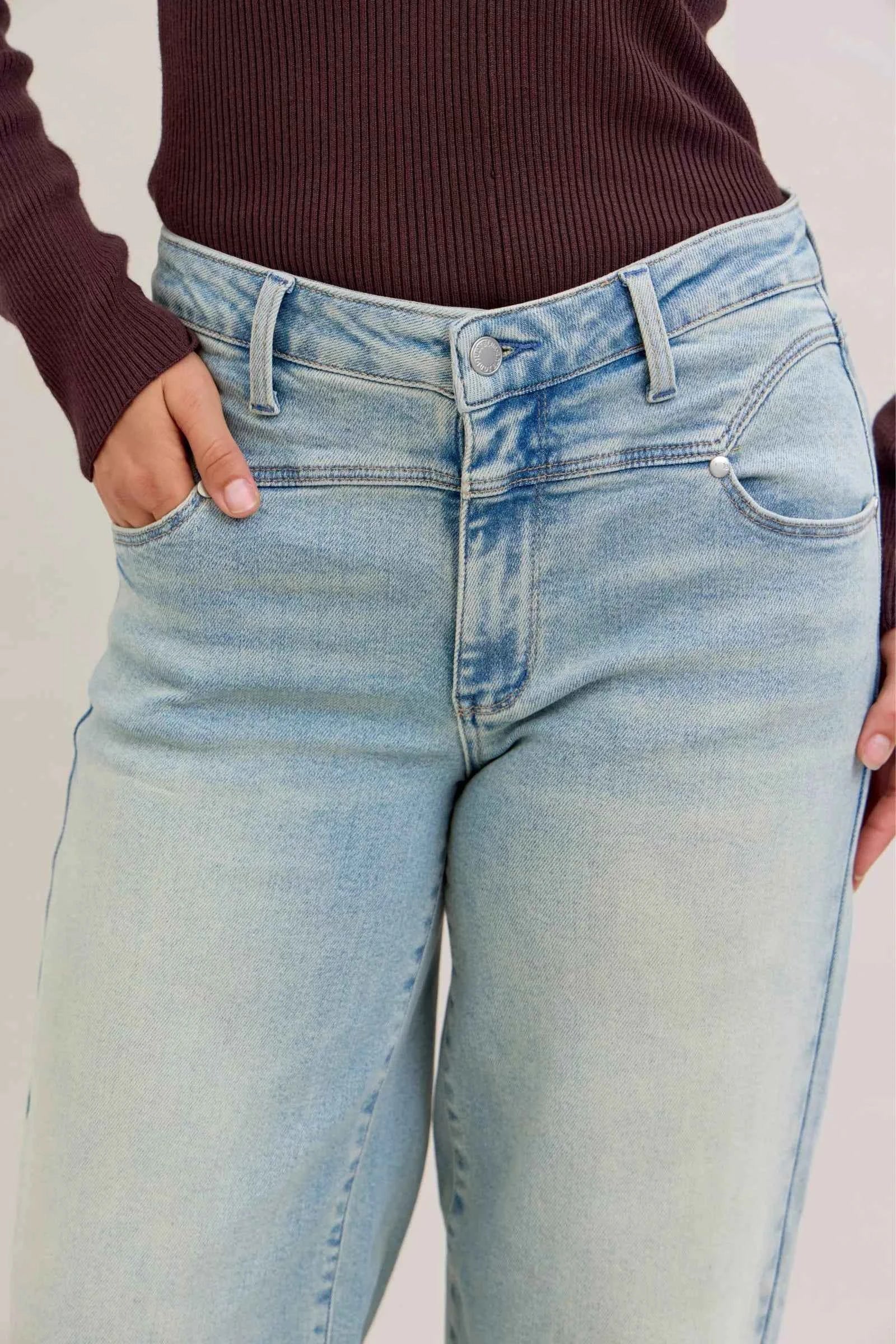 Judy Blue High Waist Column Straight Jeans 5a8c145e-b2b3-44c3-9fcf-eb31ea0863e8-Max-Origin