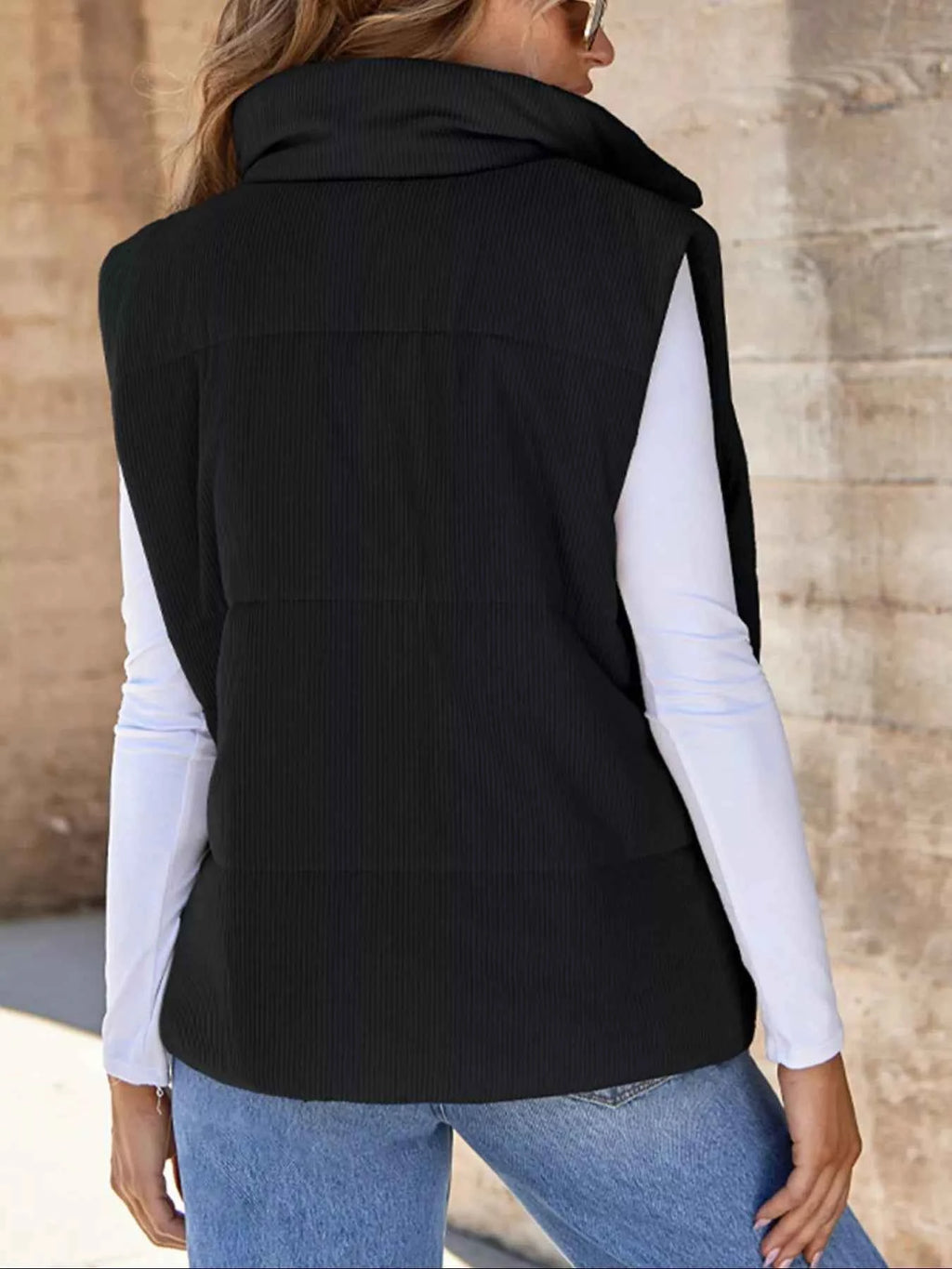 Corduroy Zip Up Vest Coat 5b61d907-cdff-4705-b9ec-340de99214a6-Max-Origin