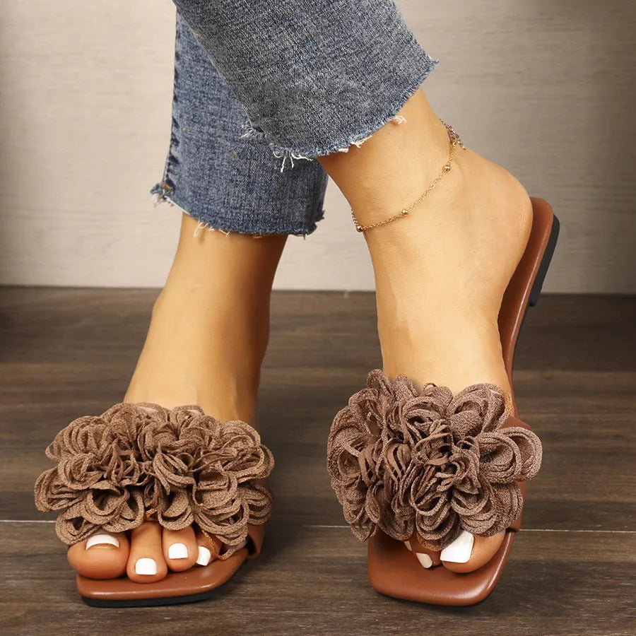 Floral Embellished Flat Sandals Brown 5b743b78-0e2d-45a7-baac-94120a5c3e69-Max-Origin