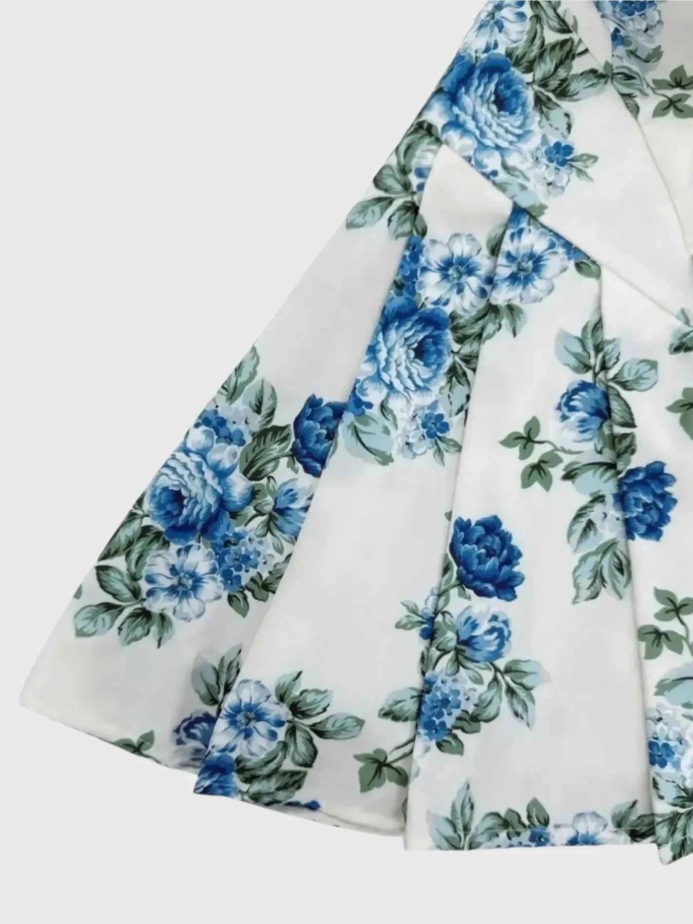 Pleated Floral Print Square Neck Mini Dress 5b80342d-6c6b-48f9-8b73-c18c1e6086bd-Max-Origin