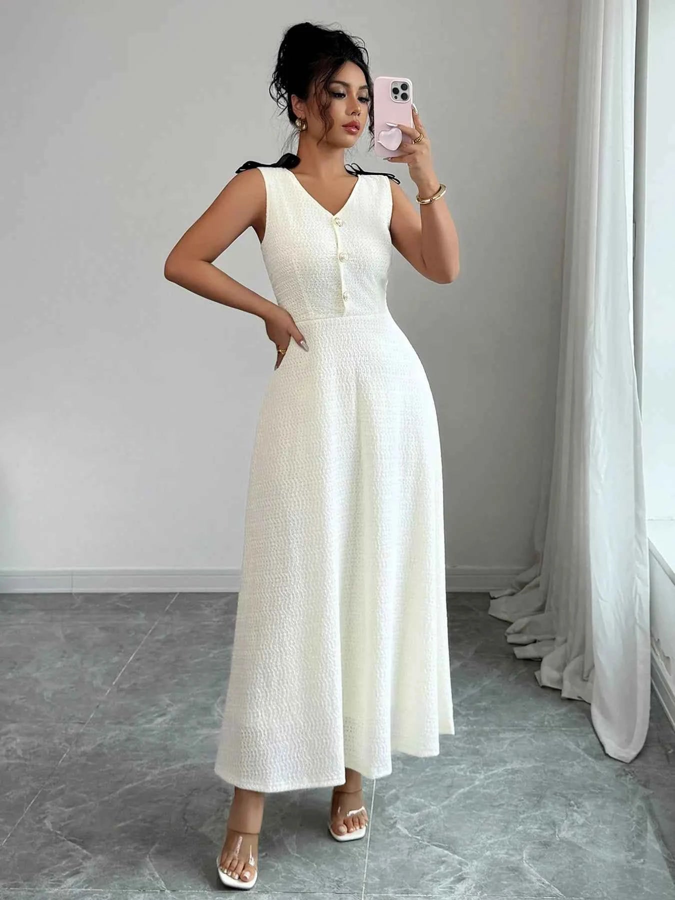 Buttoned Sleeveless Maxi Tank Dress White 5bb3aedd-6d27-4cda-b75f-ee3fae88ac0d-Max-Origin