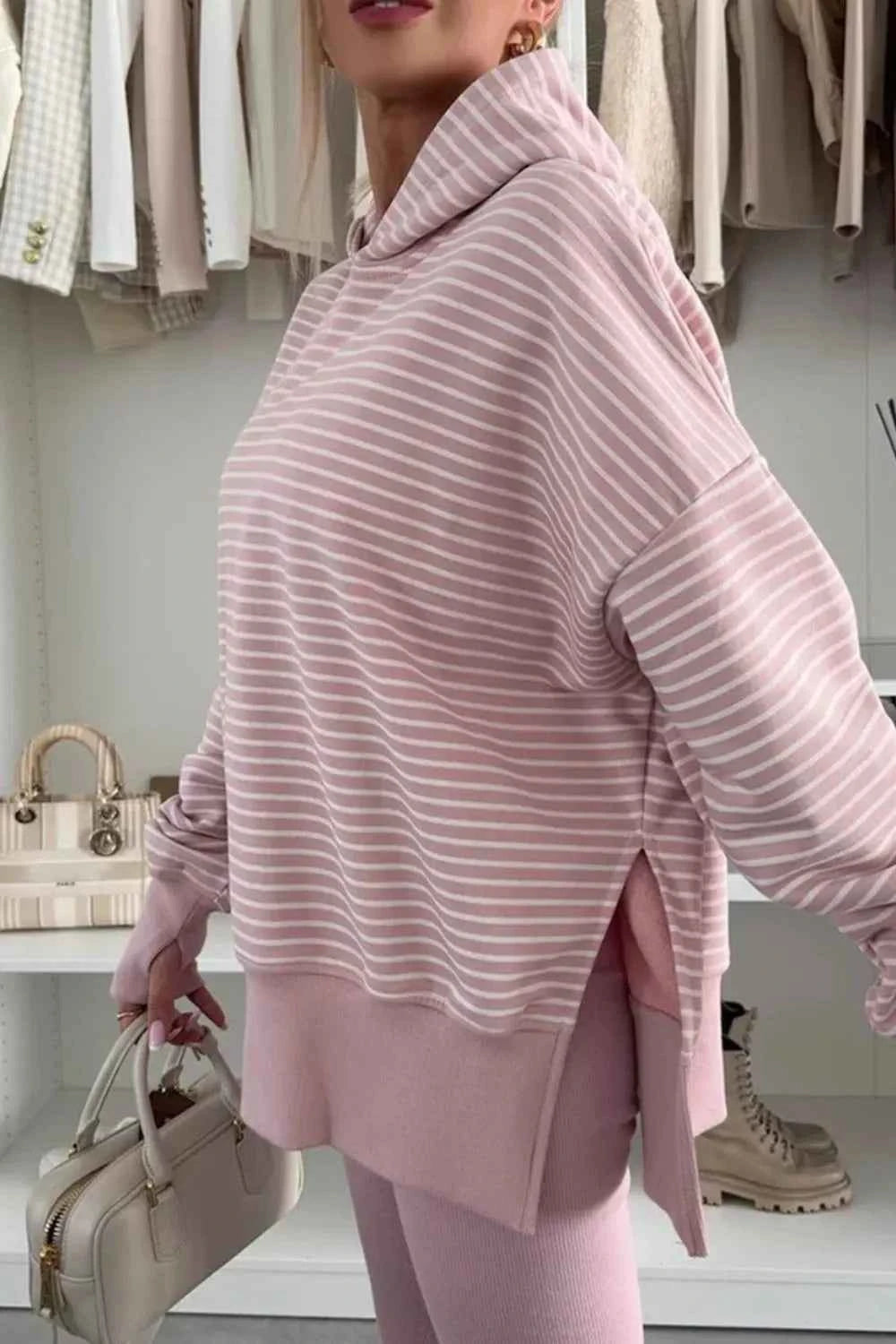 Side Slit Striped Oversized Hoodie 5be911c4-6117-4f22-b21c-1d77be12c967-Max-Origin