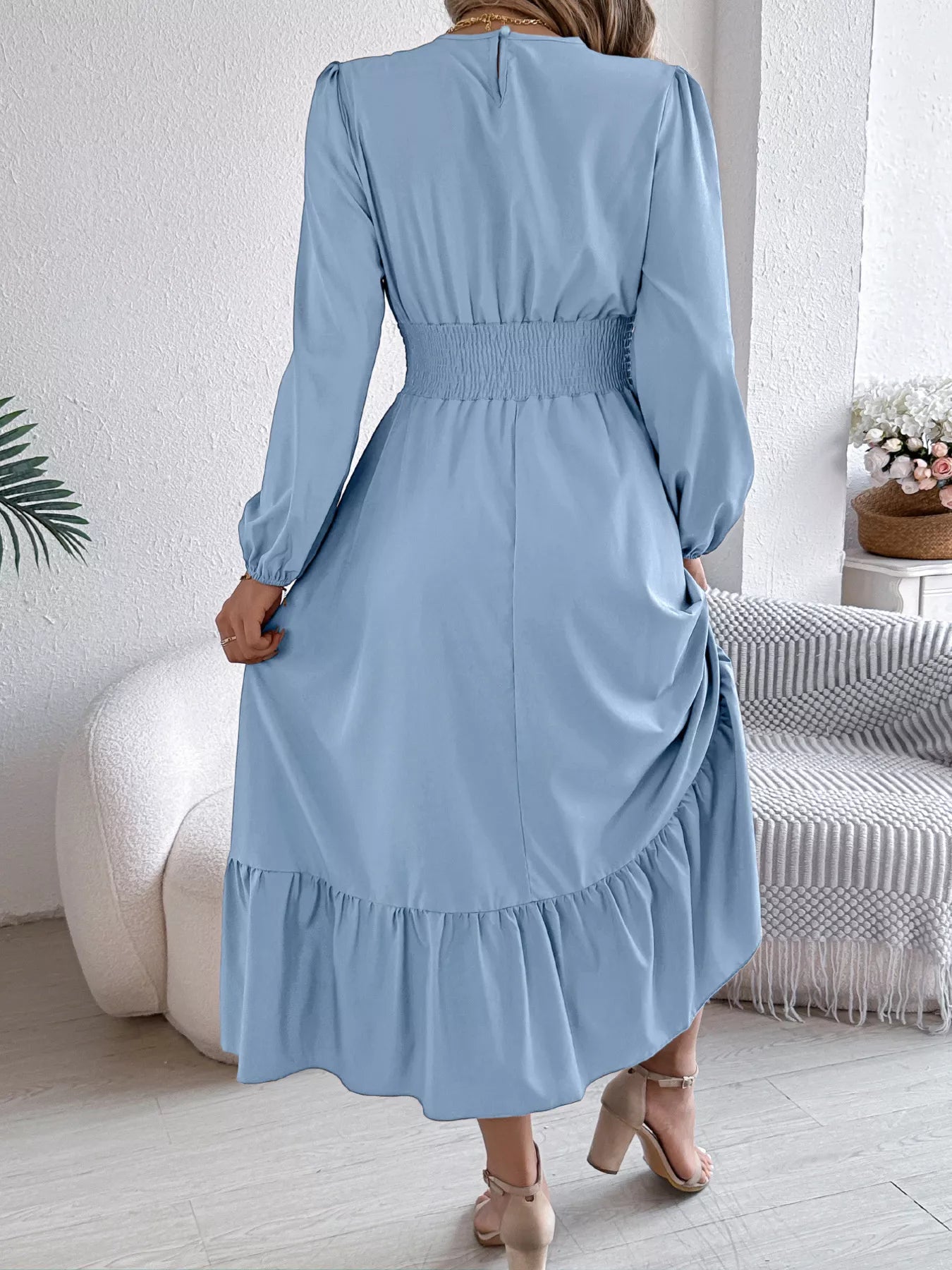 Round Neck Balloon Sleeve Tiered Dress 5c34f4e8b38d49b4a066f6dcfe0736bd-Max-Origin