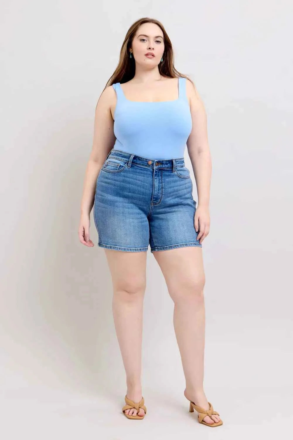 Judy Blue Full Size 2 Button Denim Shorts with Pockets Plus Size 5c41f46b-86ca-47fe-9c05-0225f2531b0e-Max
