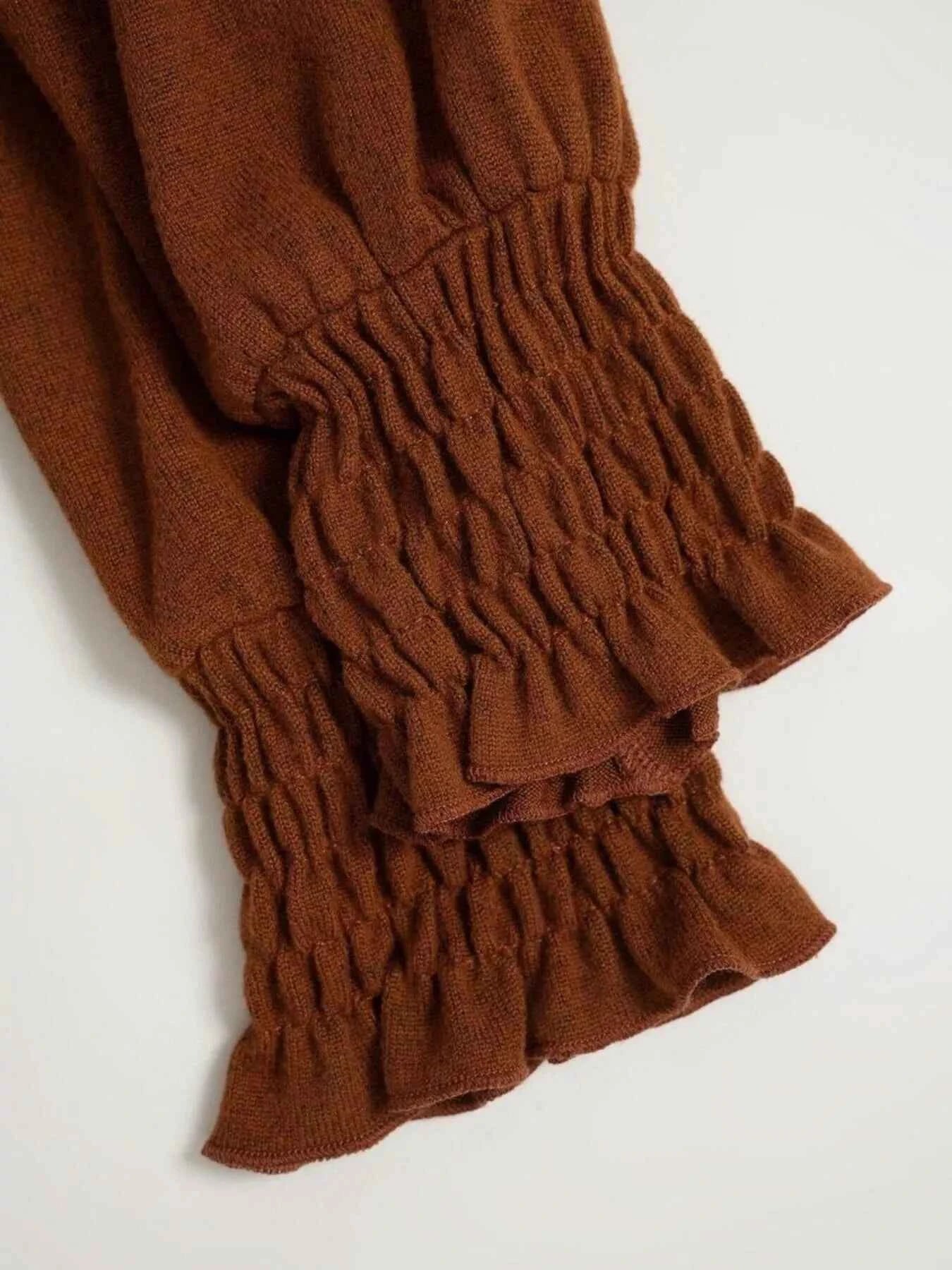 Round Neck Lantern Sleeve Top 5c5c5e69-b8c8-400b-8fd6-534f72b6f28d-Max-Origin