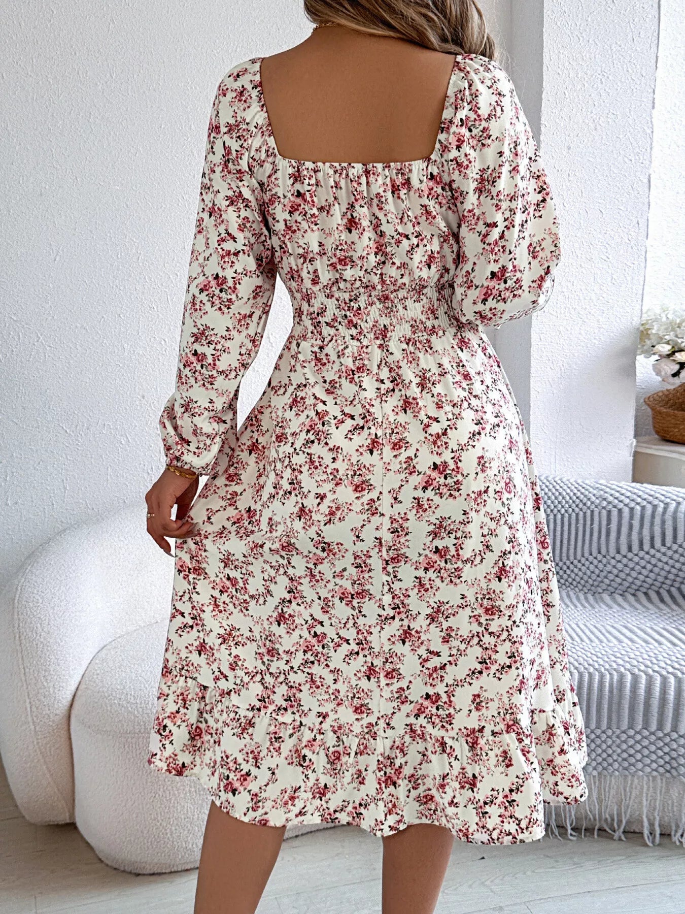 Floral Print Long Sleeve Square Neck Midi Dress 5c611c8abed245a38550d776183c874c-Max-Origin