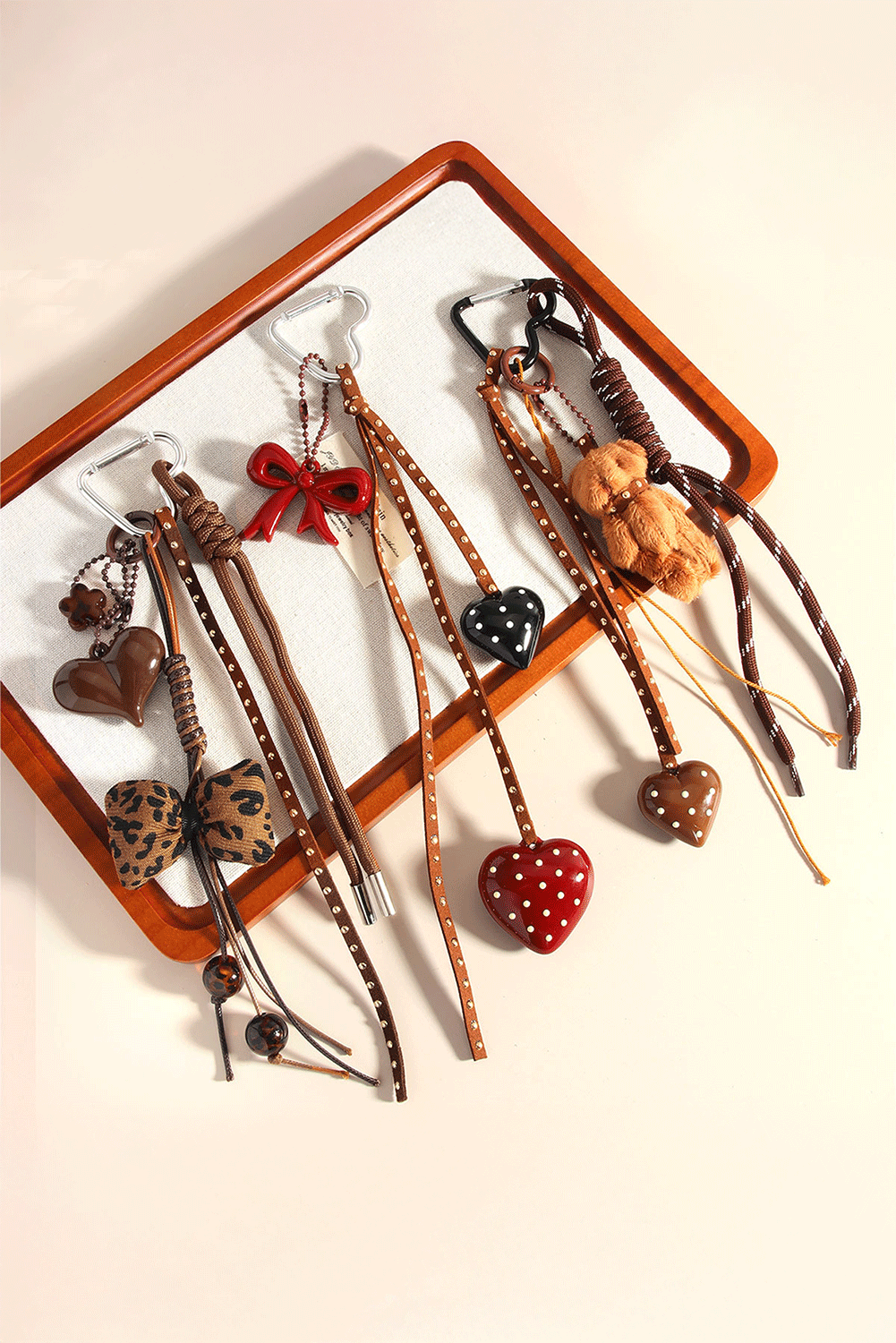 Thai Curry Bow and Heart Pendant Keychain 5c6fc6140ab1e354