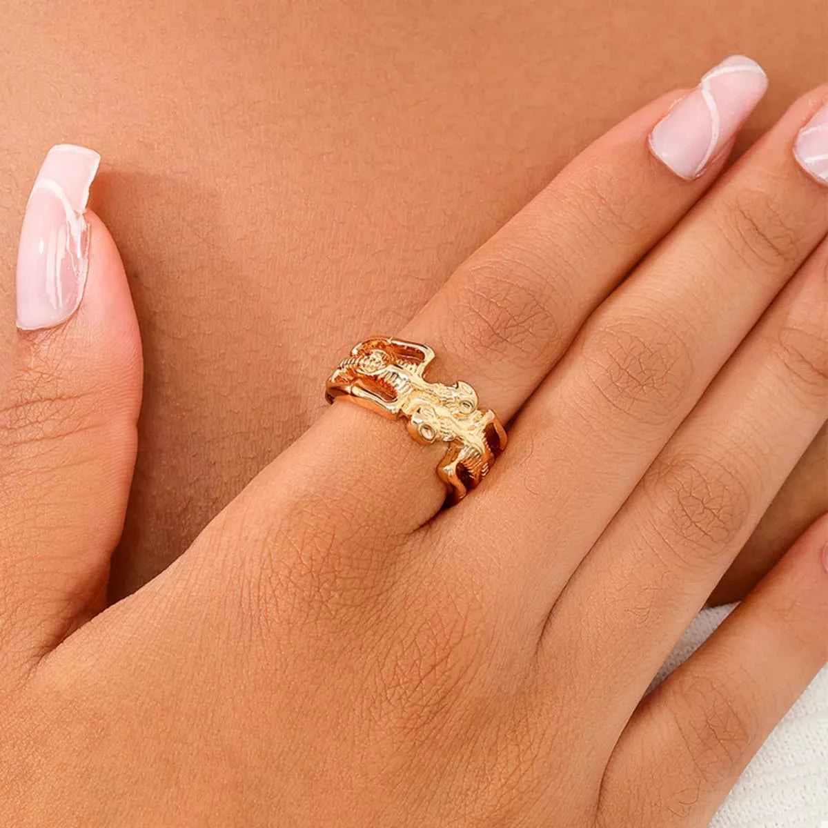 Halloween Skull Alloy Ring Gold onesize 5c7400e7-9289-4716-a5f8-7a66974c4bdd-Max-Origin