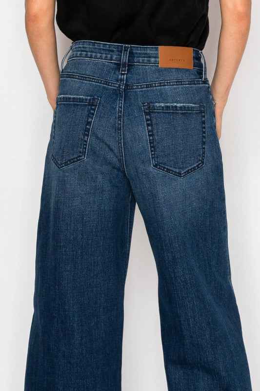 AT2108WDD - High Rise A-Wide Jeans 5cd4a37f-8ee7-4755-87a9-1a5940ff9fa3
