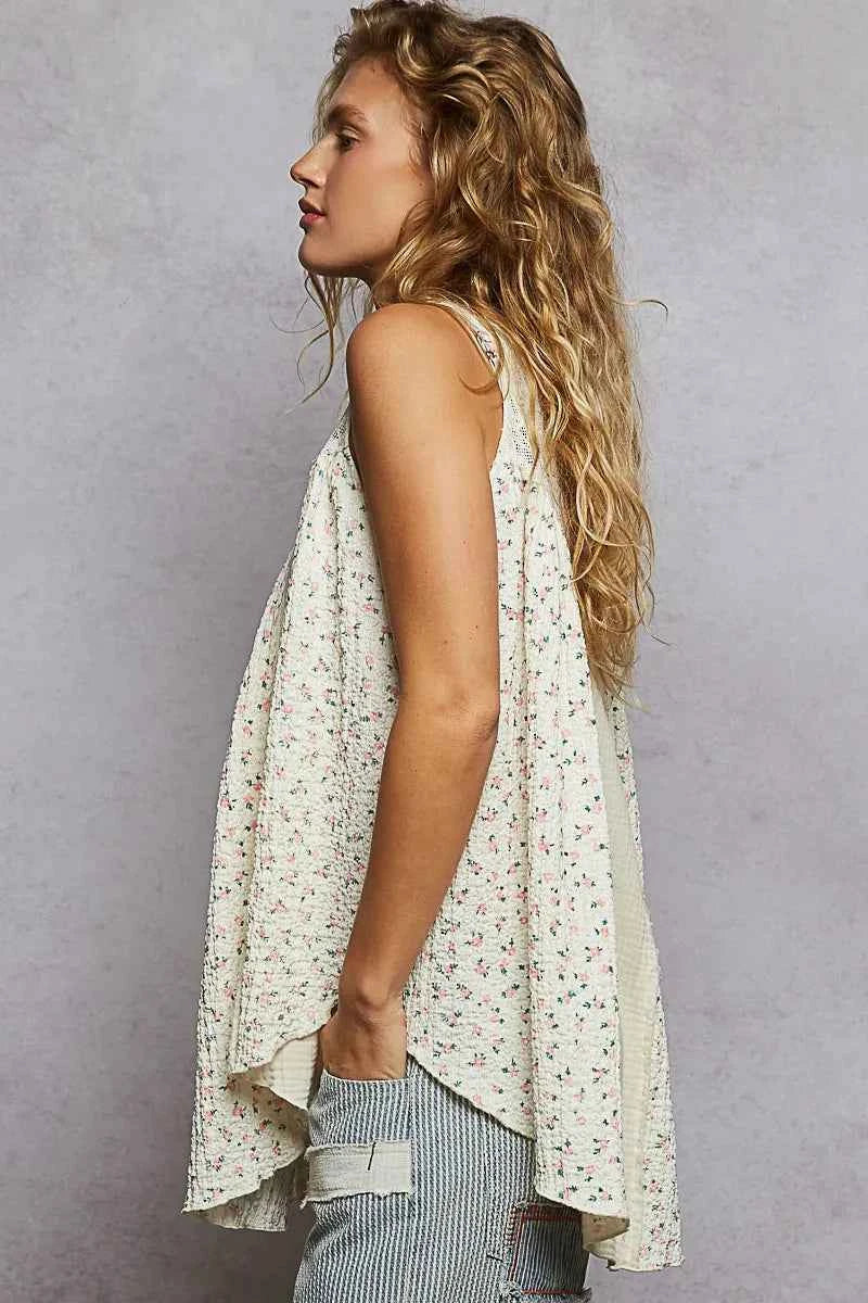 POL Floral Print Button-Front Lace Patchwork Tank Top 5cf3c509-ccdd-4592-b254-466cf119e2a3-Max-Origin