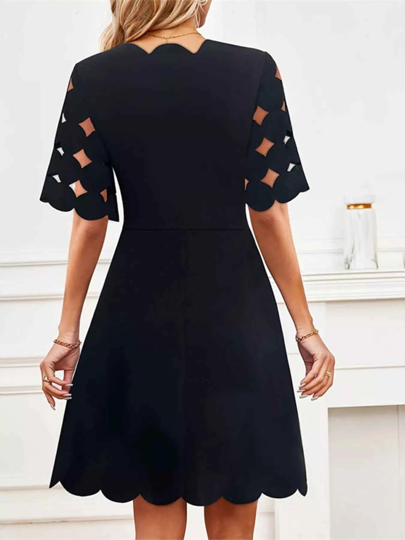 Cutout Half Sleeve Mini Dress 5d25e2128ac74b2b8681c17c5445469b-Max-Origin