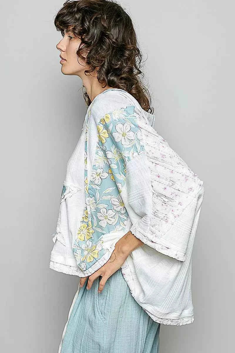 POL Floral Star Patch Hooded Blouse with Lace Contrast Detail 5d49dabe-dd27-478b-ad48-c49868c338c3-Max-Origin