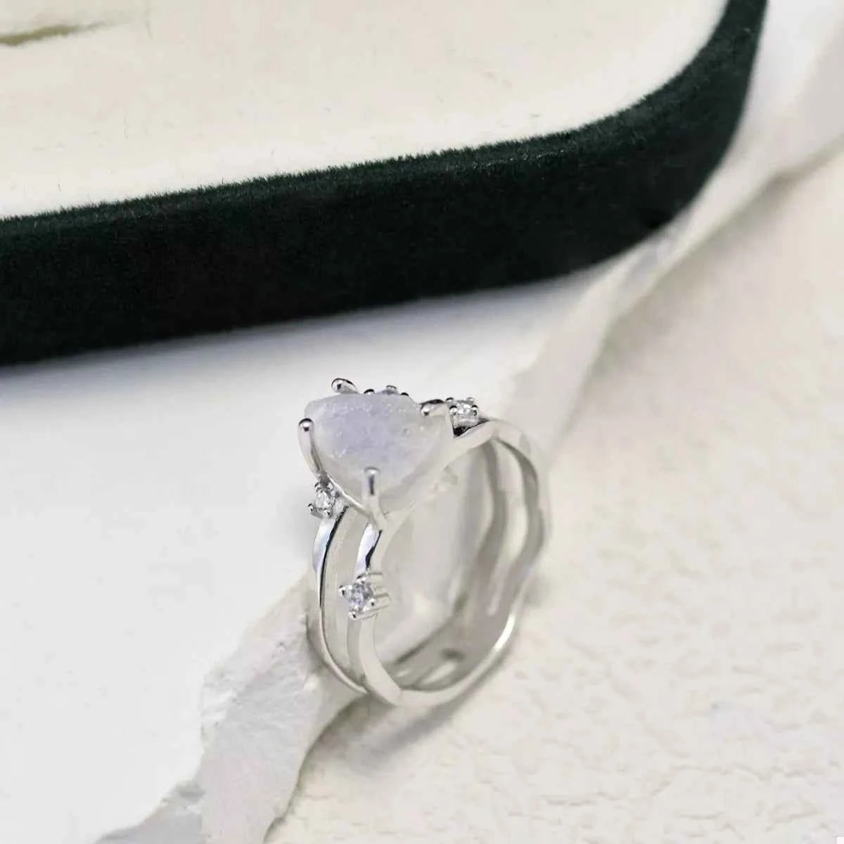 925 Sterling Silver Geometric Ring 5d58e4e3-6b13-4702-974f-04ceb32b854c-Max-Origin