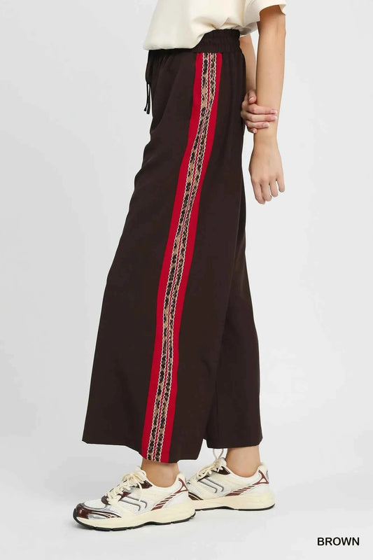 Wide Leg Pants with Contrast Side Trim 5d6cb651-069b-4ee2-aca5-f6947748e6d1-Max-Origin