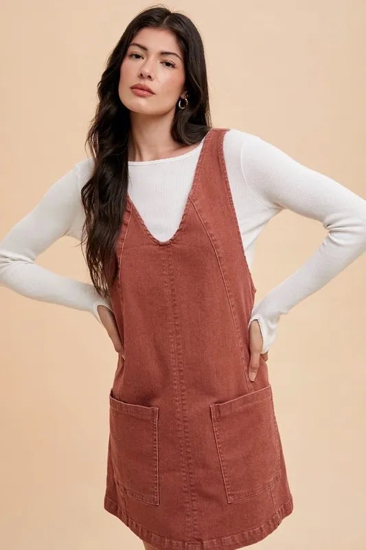Annie Wear V-Neck Adjustable Strap Denim Overall Dress with Pockets 5d853a64-a2e9-4854-a8af-fa57541610b6-Max