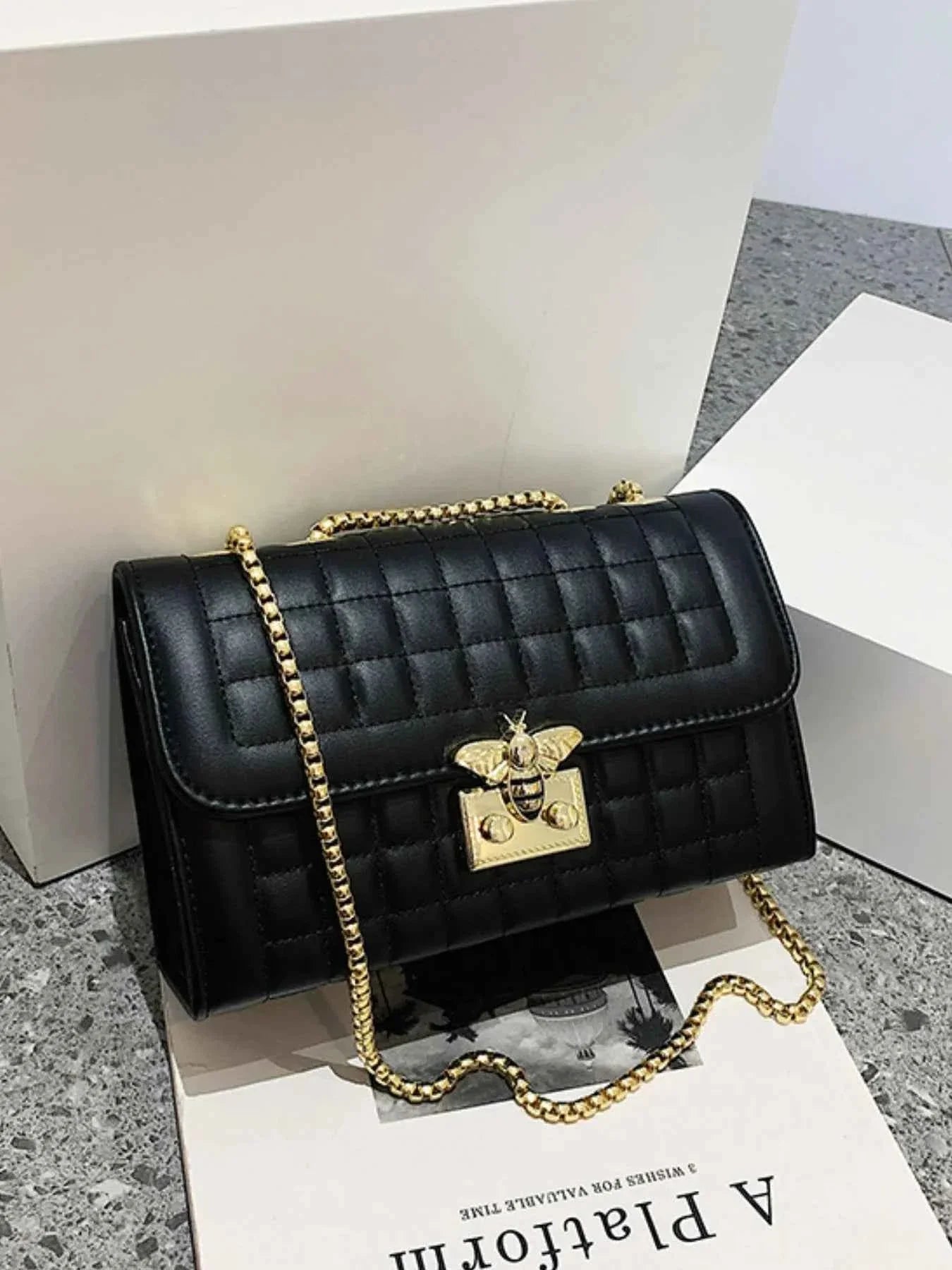 Quilted Chain Shoulder Bag Black One Size 5d978f1c-bfcd-4a24-a498-78b41bbc1e99-Max-Origin