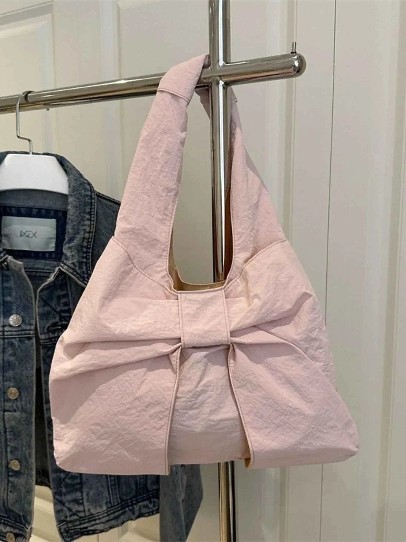 Ruched Bow Shoulder Bag 5de9ae53-dbc1-4312-821c-fd6513357204-Max-Origin