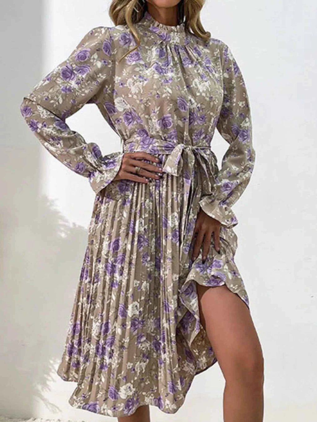 Floral Print Long Sleeve Pleated Midi Dress 5dfee603-b93a-45a5-865b-1f006405e535-Max-Origin
