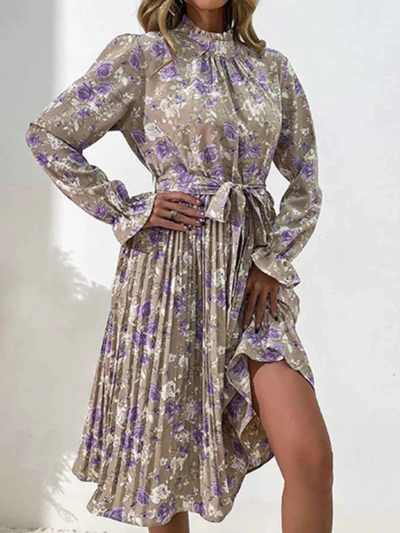 Floral Print Long Sleeve Pleated Midi Dress 5dfee603-b93a-45a5-865b-1f006405e535-Max-Origin