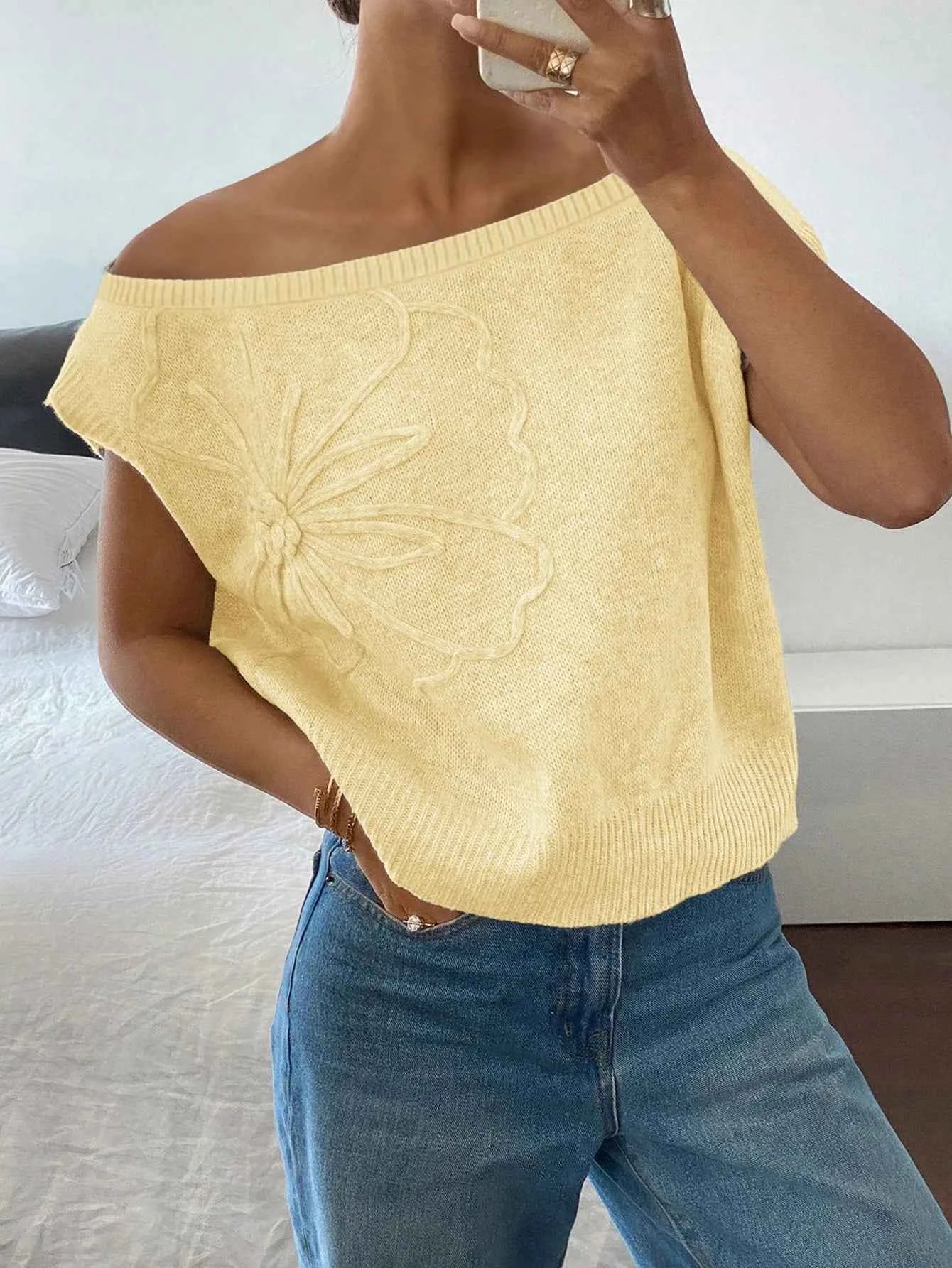 Ribbed Hem Boat Neck Sweater 5e68161e-0e86-4db6-841f-b79624bc7b24-Max-Origin