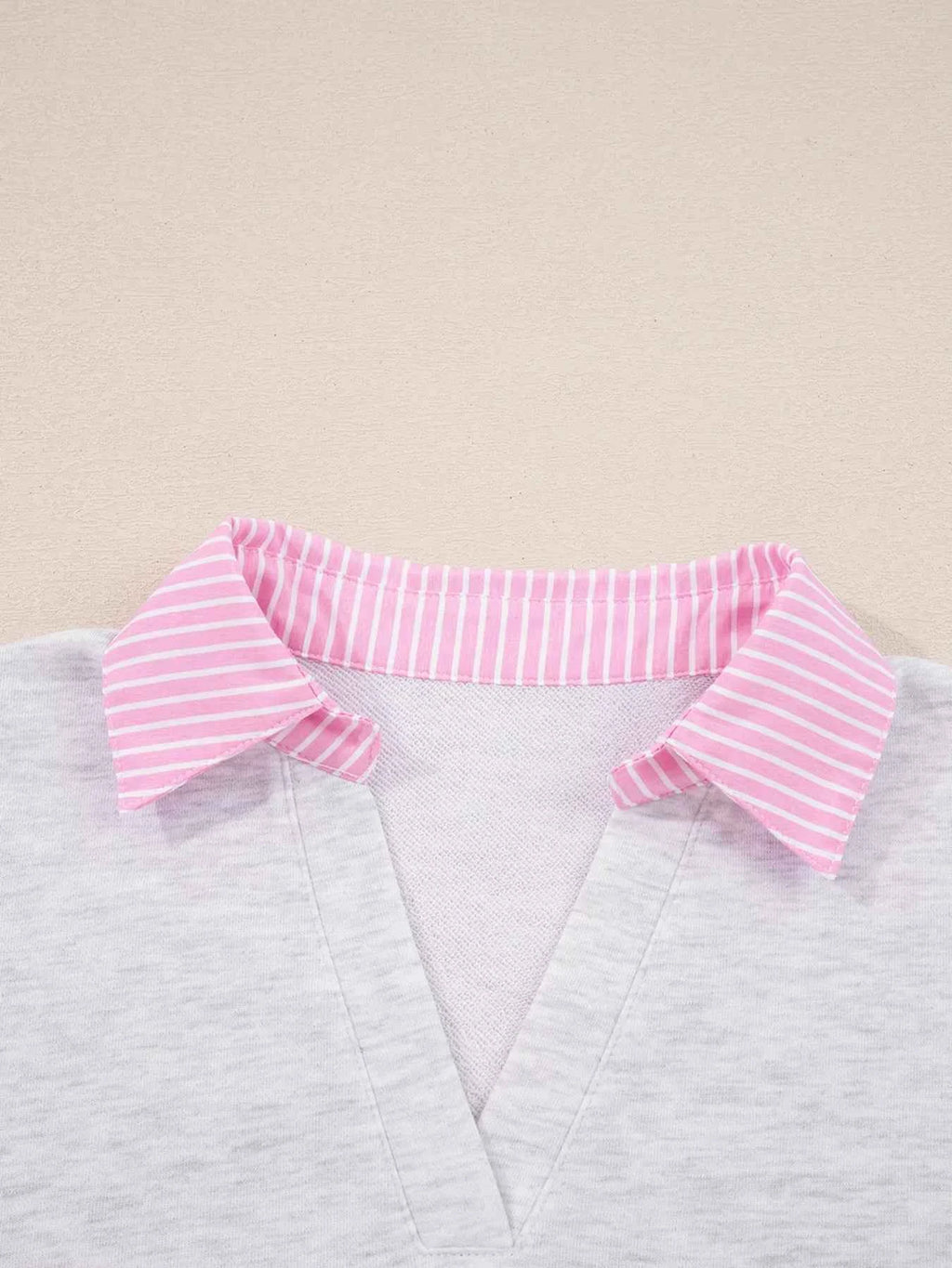 Contrasted Trim Frilled Collar Drop Shoulder Top and Drawstring Pant Set 5e6f8b0a506349af926185fbfb151bab-Max-Origin