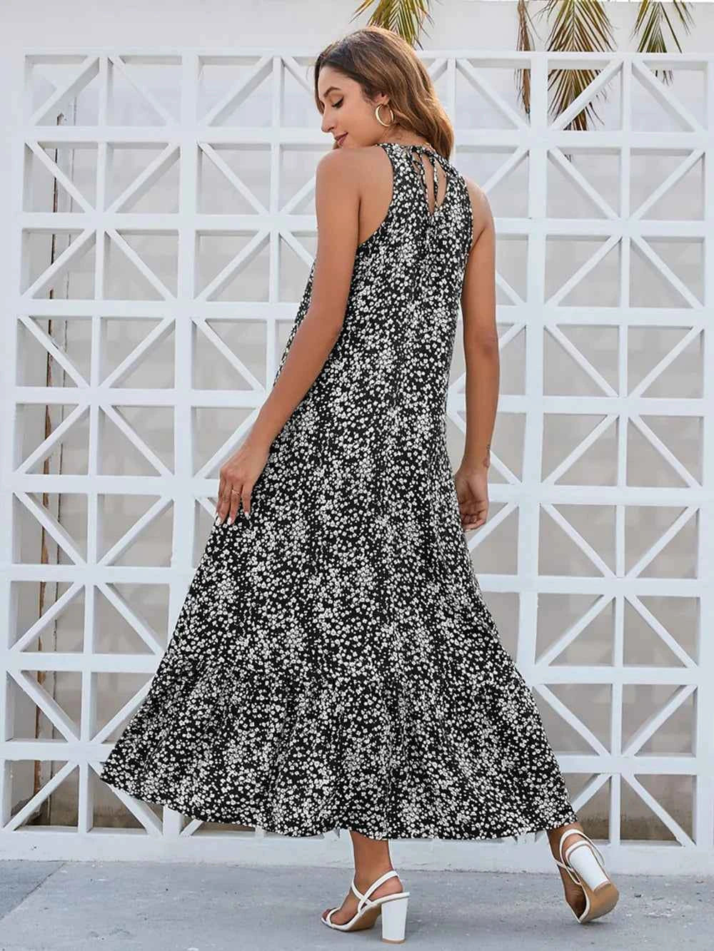 Ditsy Floral Scoop Neck Midi Cami Dress 5e7938a6-7830-4f33-952b-c9ea9cca5868-Max