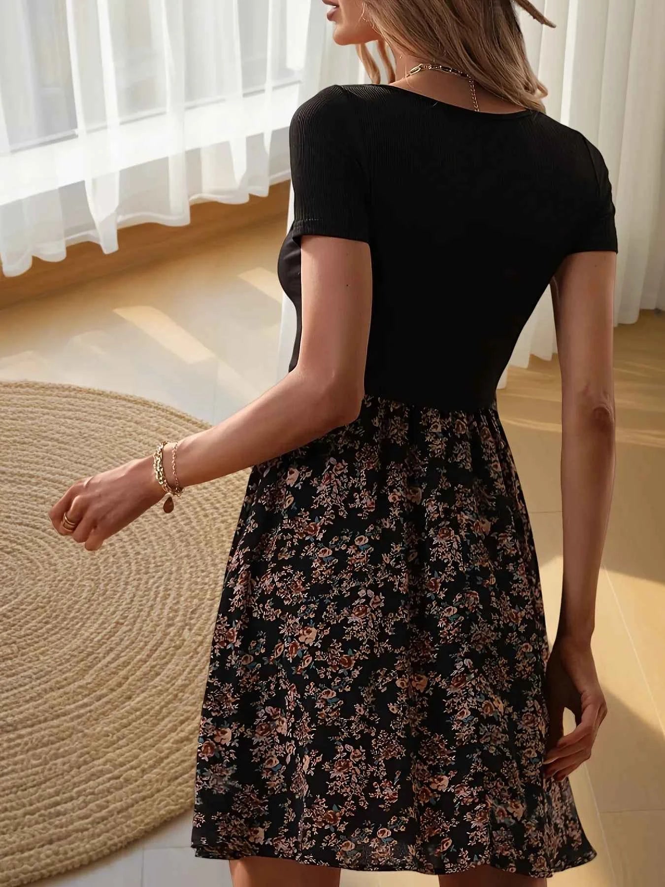 Floral Print Short Sleeve Mini Dress 5e8d983524eb44dd9c738e126cd6d375-Max-Origin