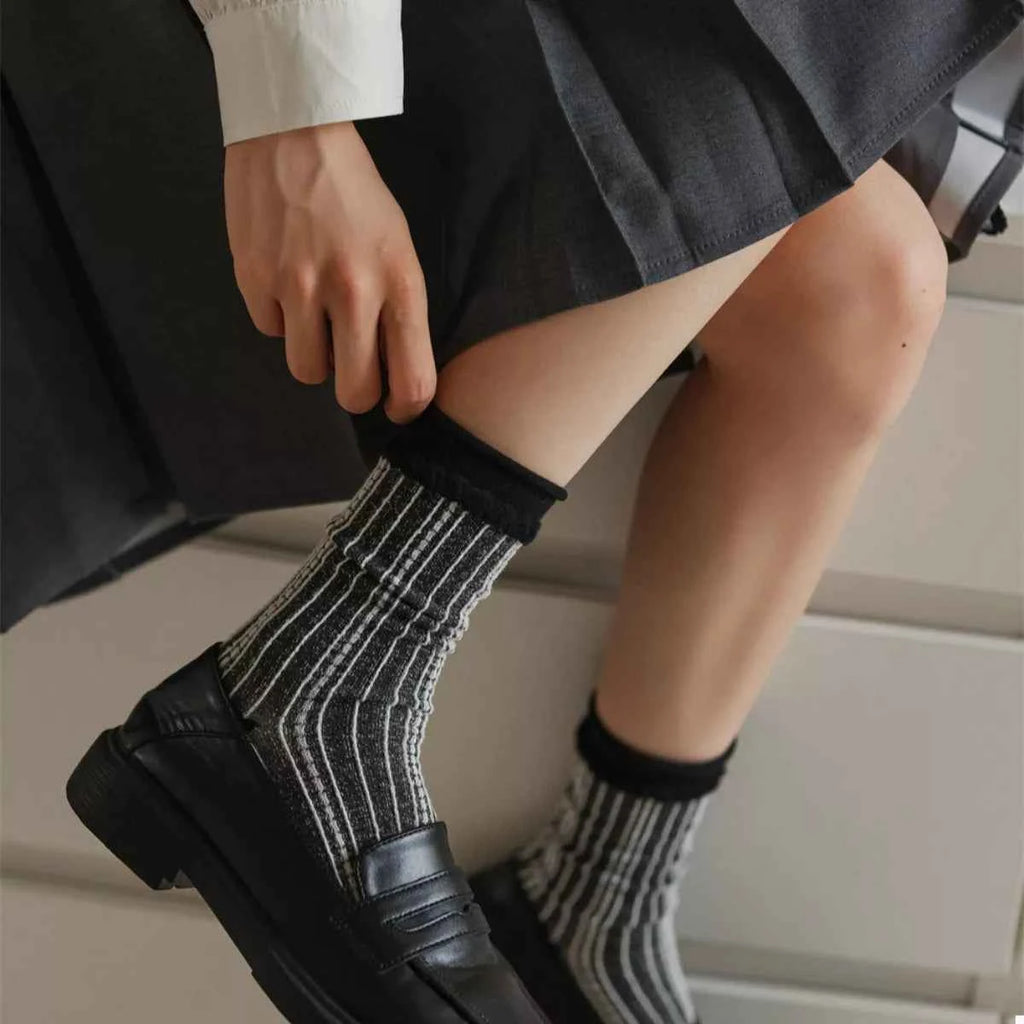 Two-Tone Cotton Knit Crew Socks 5eb35255-f5c2-46c9-928f-8c8d967ef663-Max-Origin