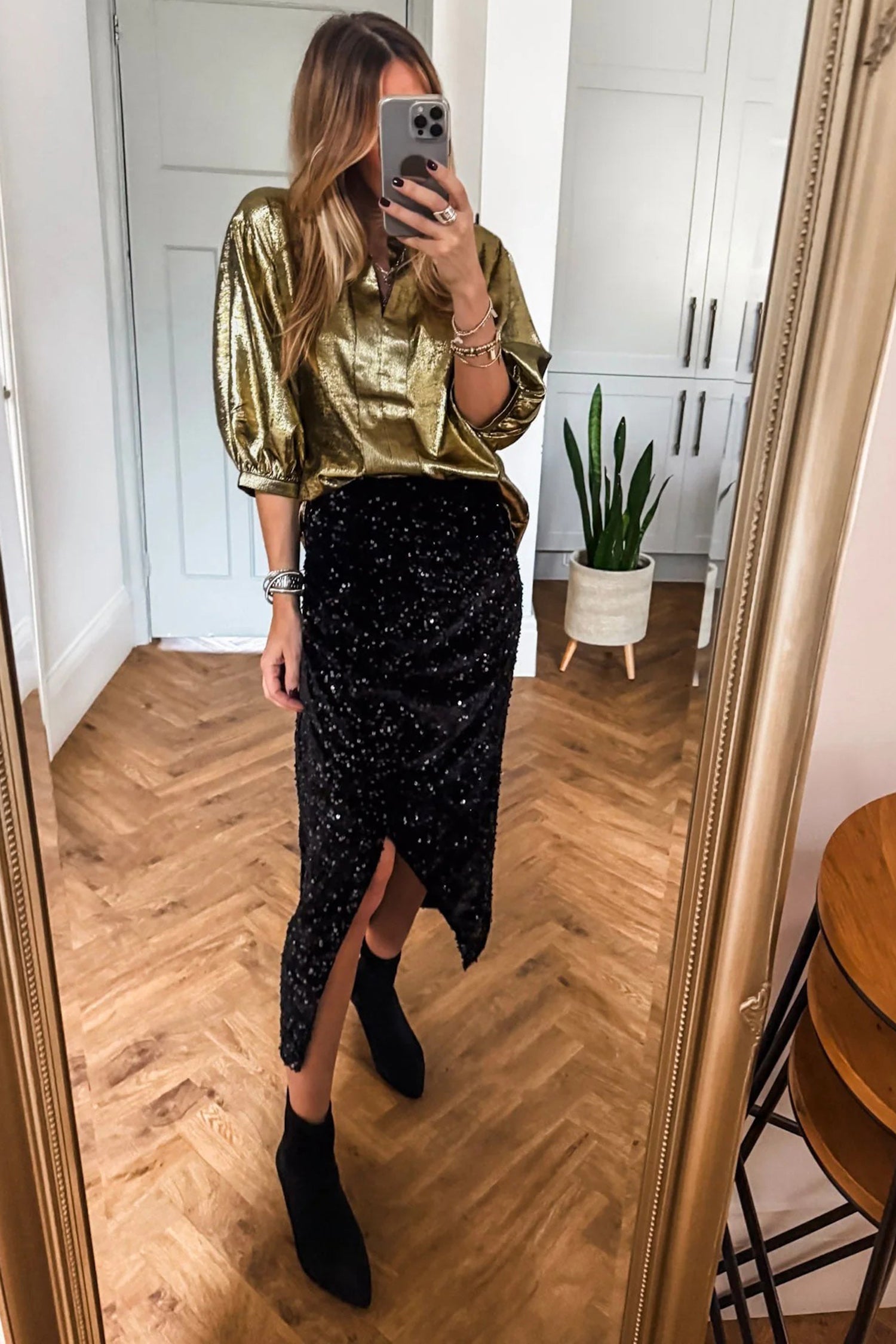 Gold Metallic Split Neck Half Sleeve Blouse 5ec7dce637052d03