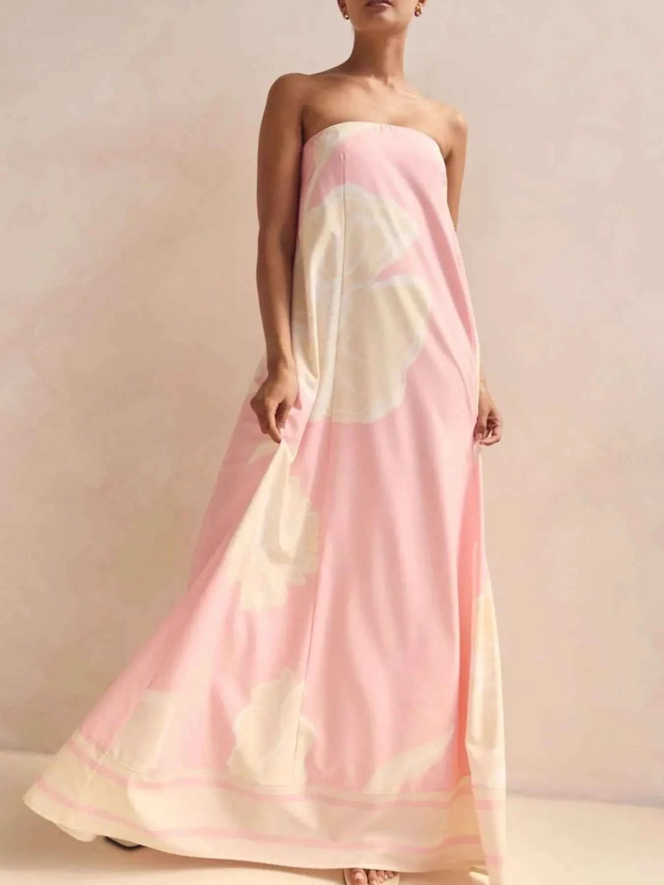 Smocked Printed Tube Maxi Dress 5ed64021-04a4-4438-b072-1914926947b7-Max-Origin