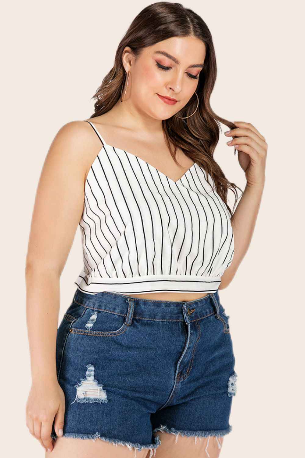 Plus Size Striped Tie-Back Cropped Cami 5edbf5ca49794118a0a572c55808cbd1-Max