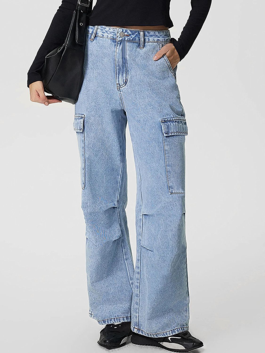 Mid-Rise Waist Jeans with Pockets