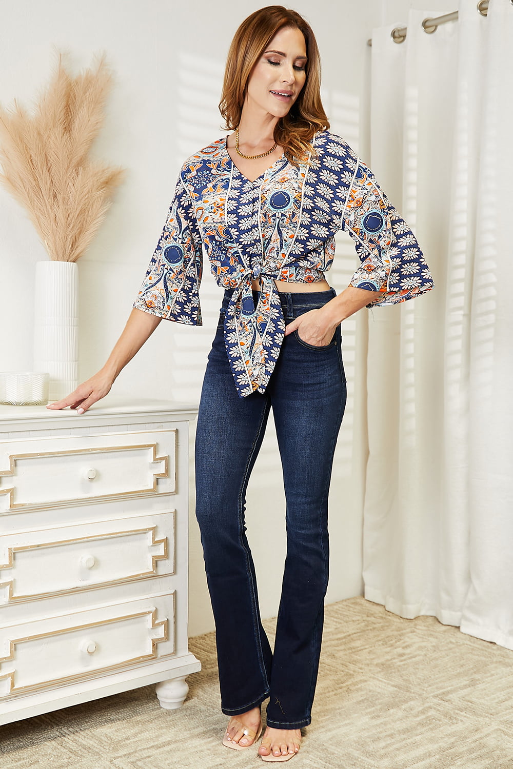 Tie Hem V-Neck Three-Quarter Sleeve Blouse 5ee80e12f27749cd9107efd877aceda3-Max