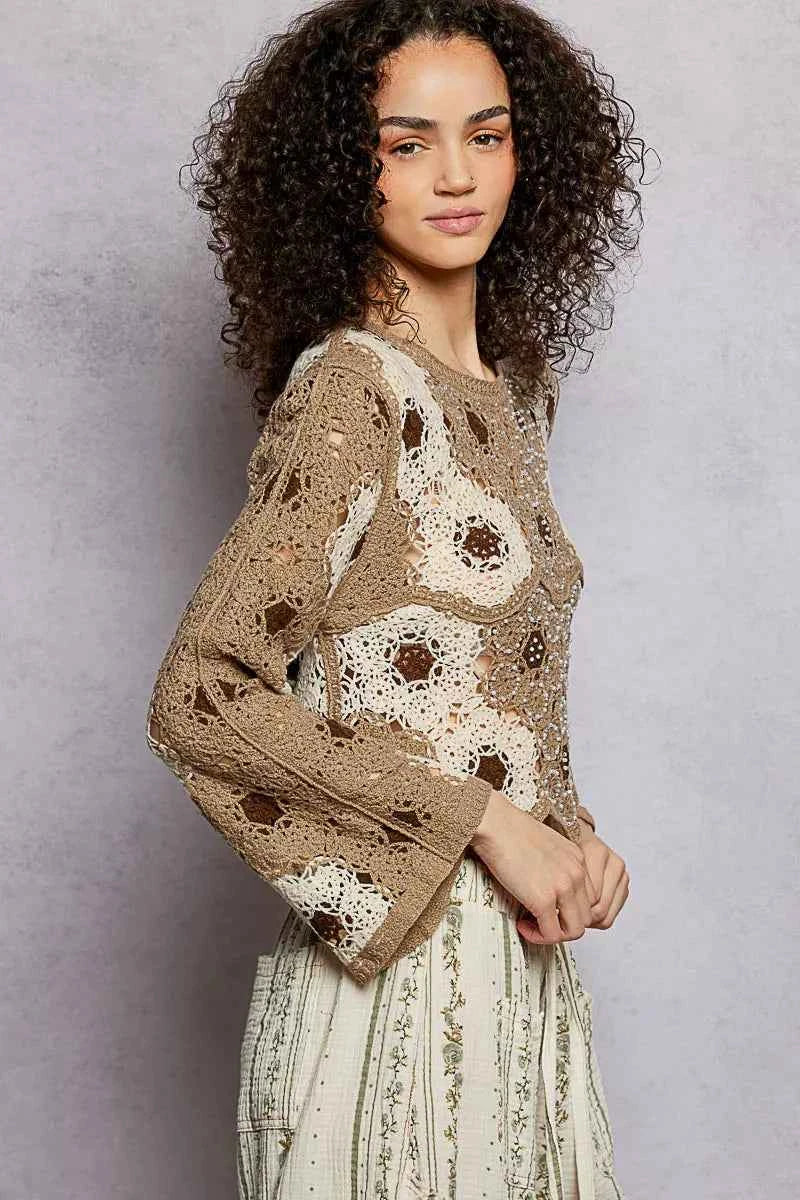 POL Floral Weave Pattern Crochet Cropped Top with Beads Detail 5f2d23f1-1552-49d9-8d7f-27f57be10c94-Max-Origin