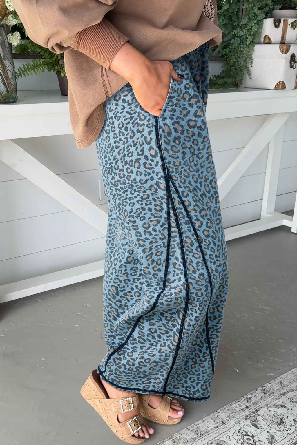 Blue Leopard Print Exposed Seam Detail Wide Leg Drawstring Jeans 5f4be588cda0e3cd