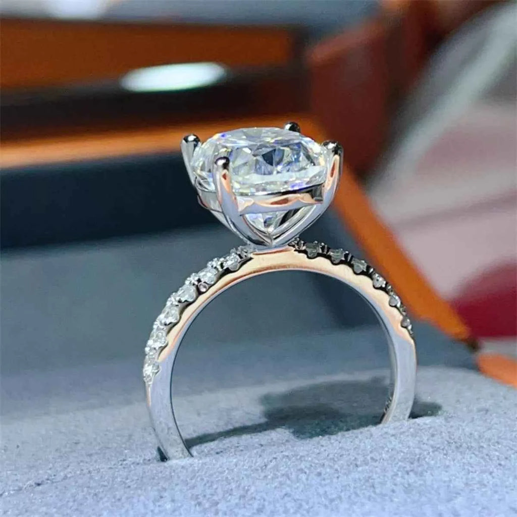 8 Carat Moissanite 925 Sterling Silver Ring 5f5fd7ac-ee52-4e8e-921d-8615c3240bb8-Max-Origin
