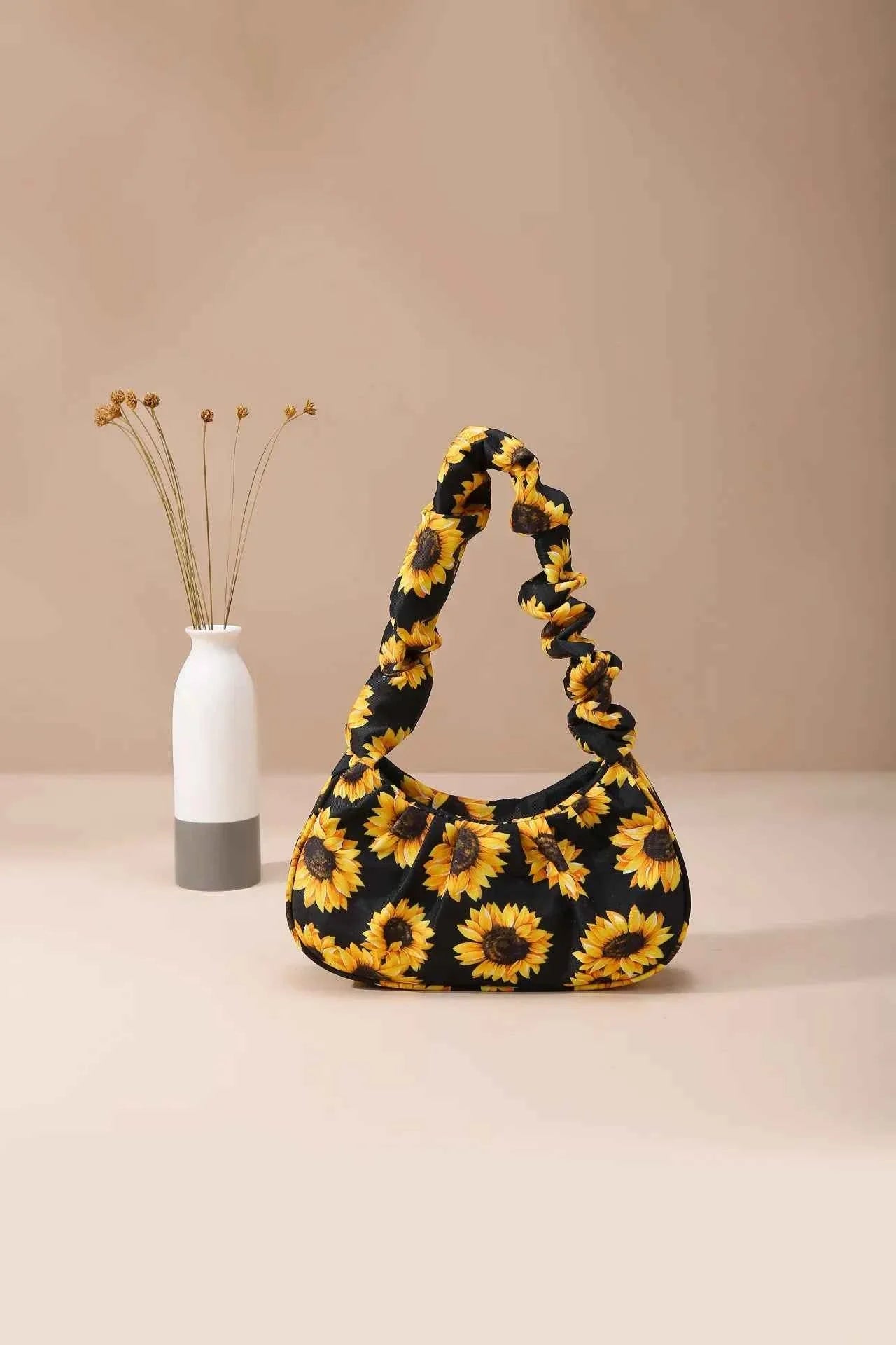 Sunflower Print Shoulder Bag Yellow onesize 5fb7e8f8d1e746dd8c5f1eab3f2304f1-Max-Origin