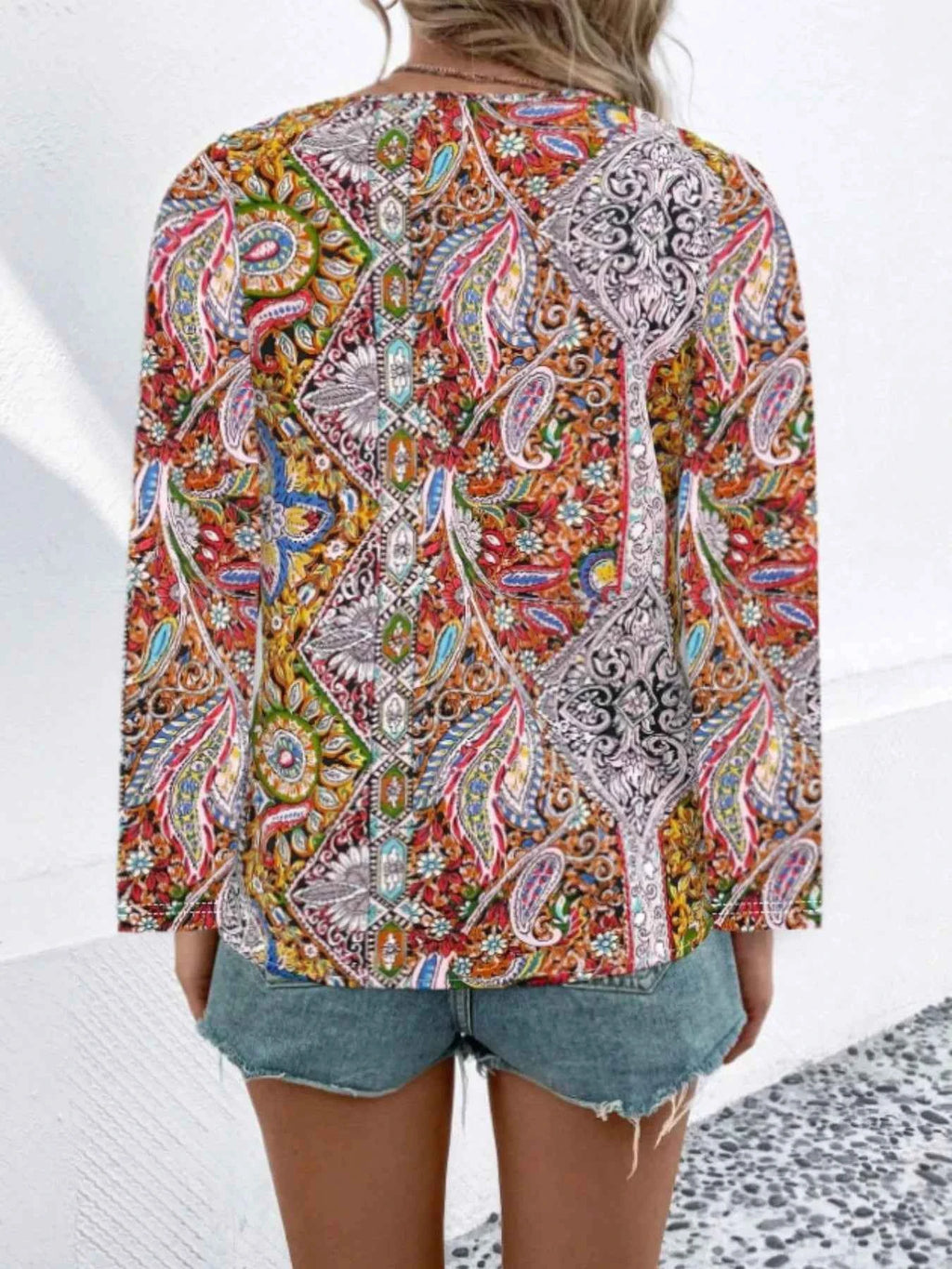 Printed V-Neck Long Sleeve Blouse 5fbd7ad0-b1ac-4aa6-9cb5-73ceb280eb89-Max-Origin