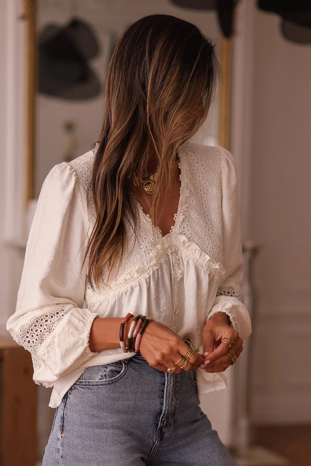 White Solid Color Floral Guipure Lace Patchwork Frilled Long Sleeve Blouse 5fc1d06662480fd5