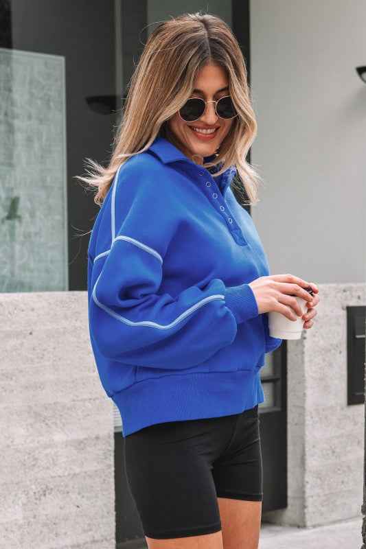 Clover Exposed Seam Chic Sweatshirt 5fdef78f-58b9-42ef-b32f-23a08701740b