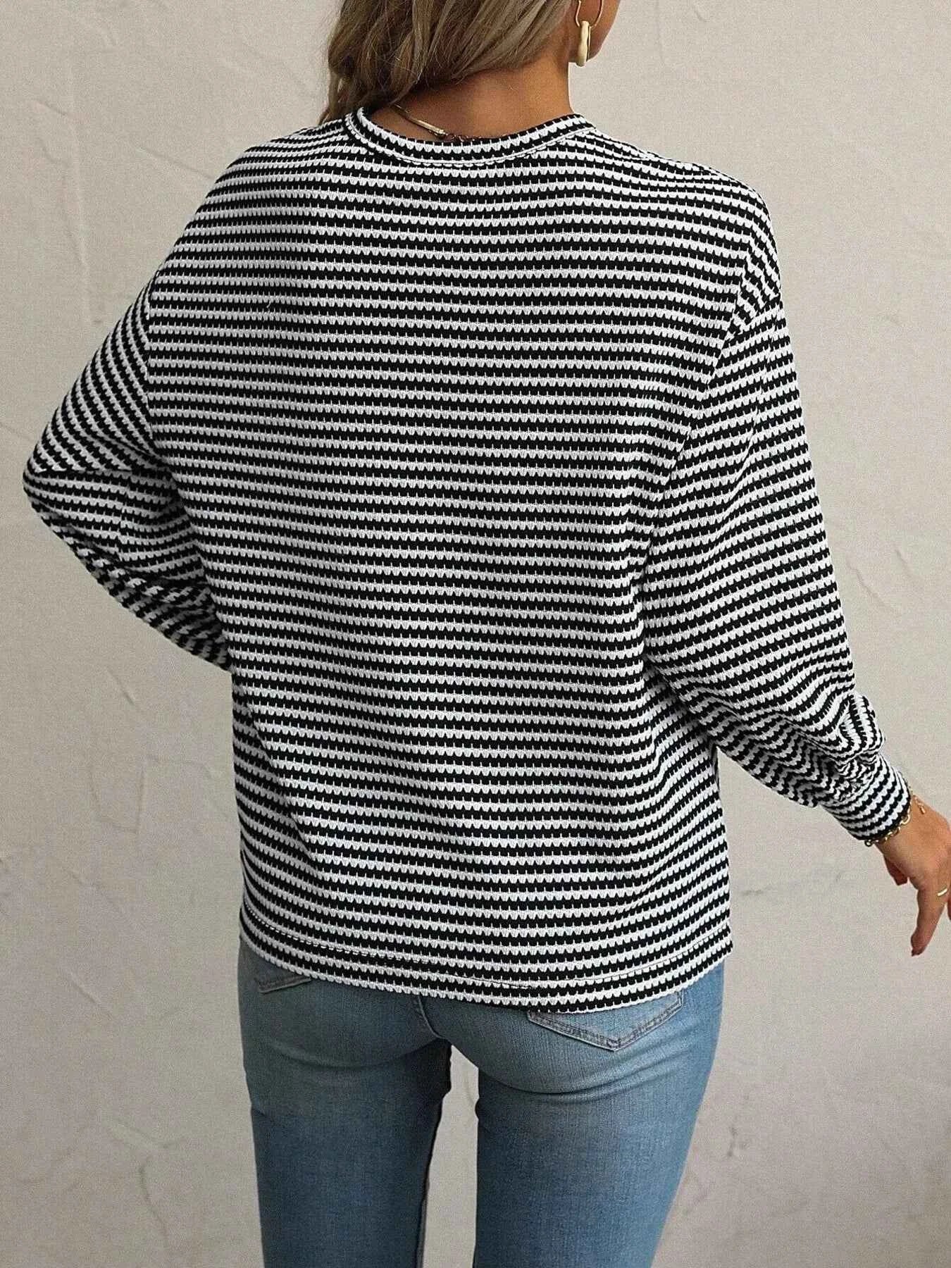 Striped Round Neck Lantern Sleeve Top 609fa54bade34ac19ed013634906055d-Max-Origin